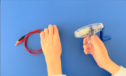 手回し発電機の使い方 | たのしい理科 6年 | 小学校 | 大日本図書